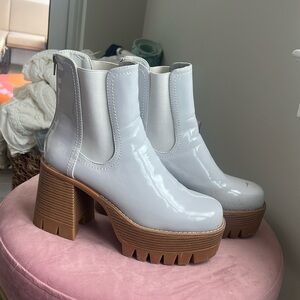 EUC Madden Girl Steve Madden Gotchha Platform Boots